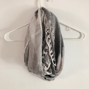Gray Circle Scarf